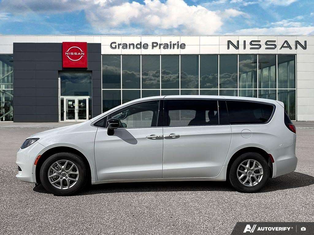 2025 Chrysler Grand Caravan SXT | Power Sliding Side Doors — снимка 1