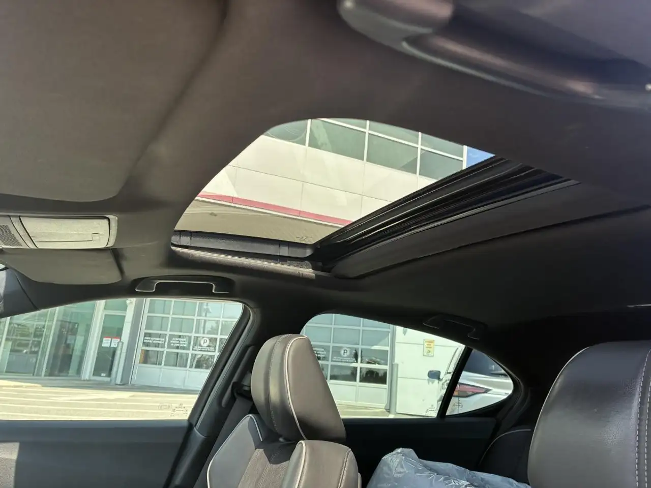 Acura TLX снимка Acura TLX