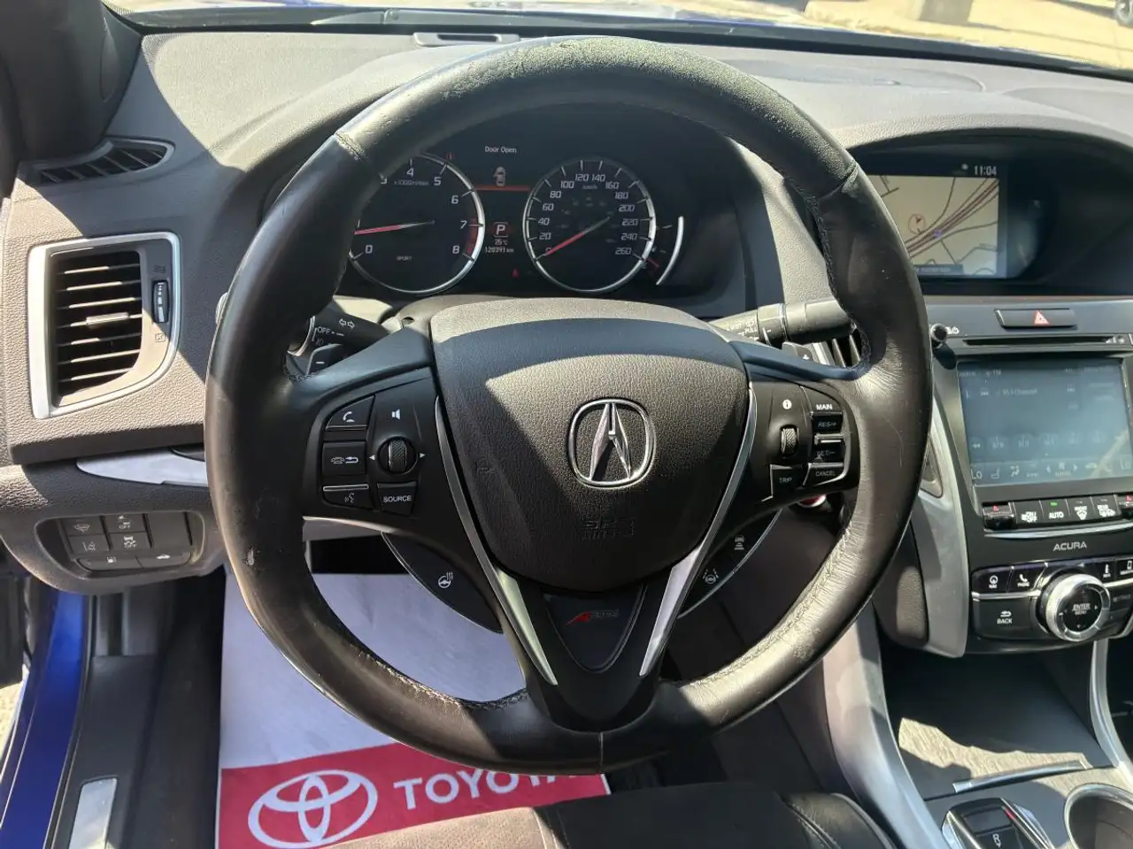 Acura TLX снимка Acura TLX