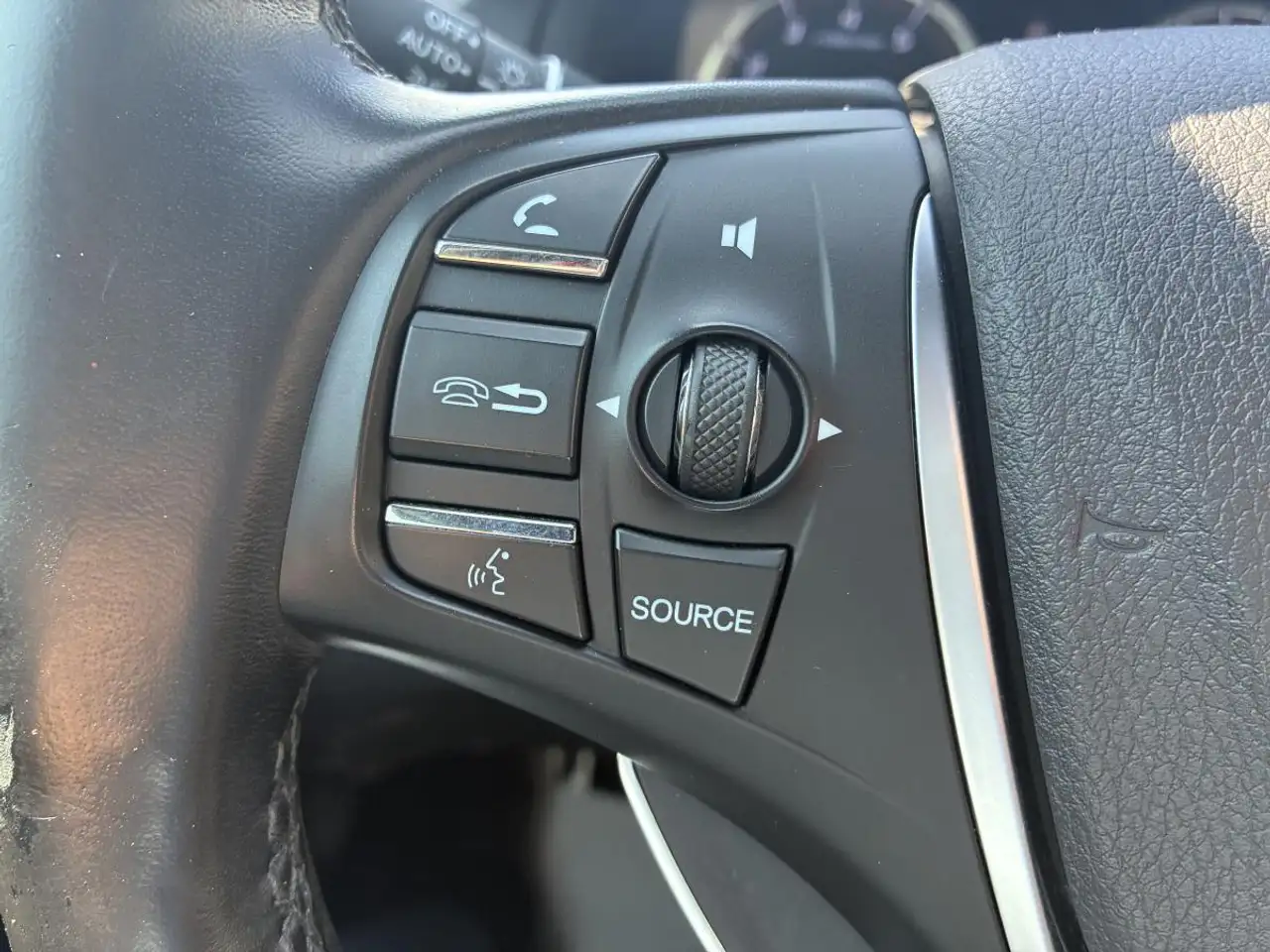 Acura TLX снимка Acura TLX
