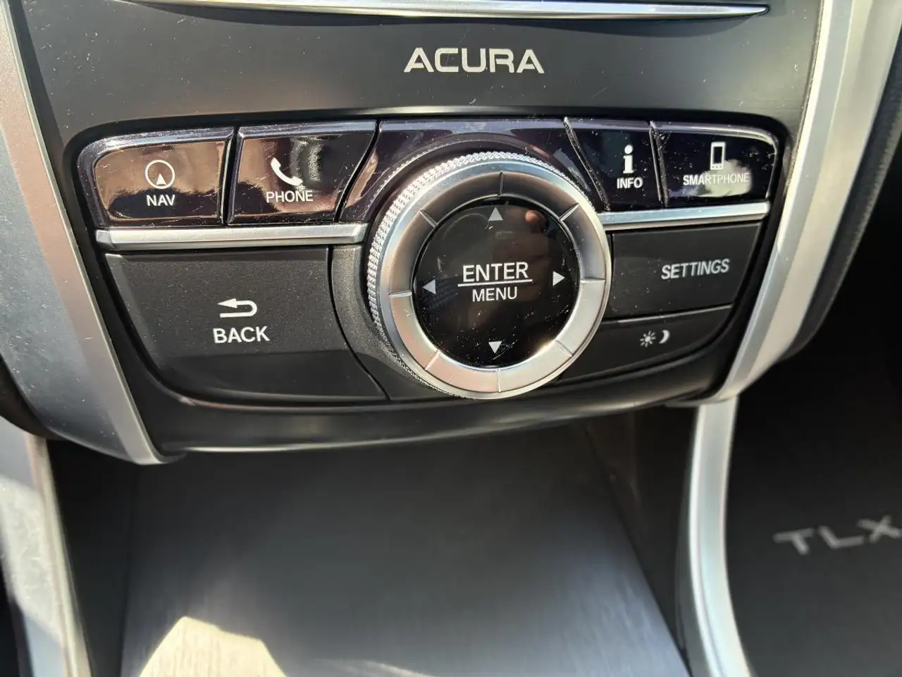 Acura TLX снимка Acura TLX