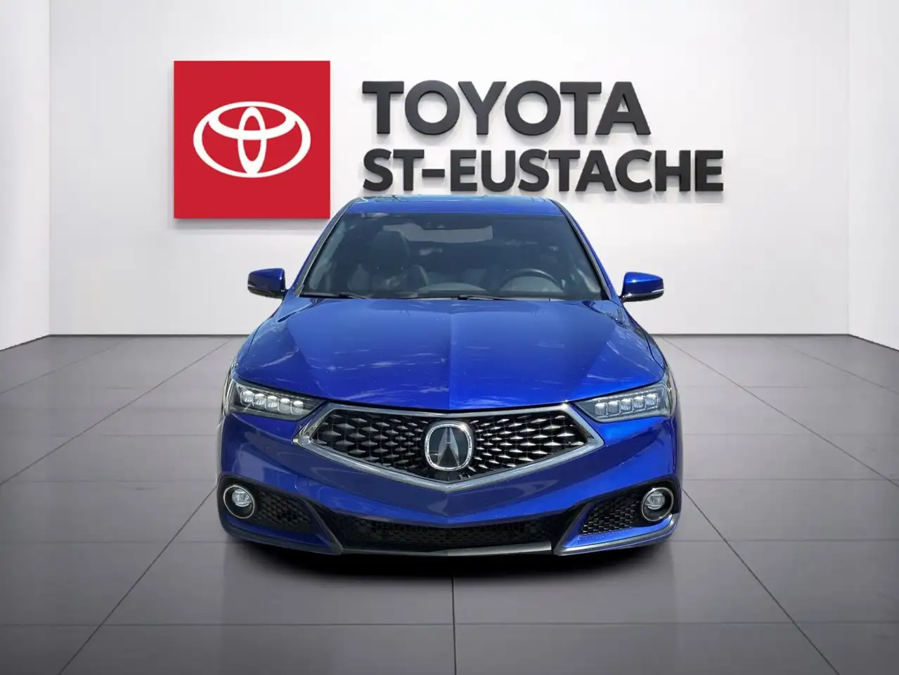 Acura TLX снимка Acura TLX