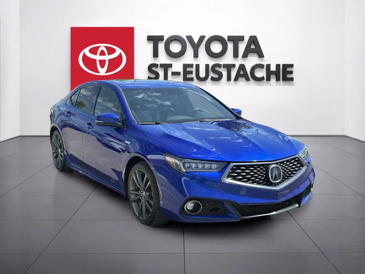 Acura TLX снимка Acura TLX
