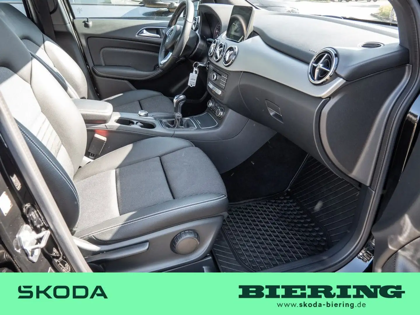 Mercedes-Benz B 180 Urban Style Edition PTS NAVI FACEL. LED Nero - 2