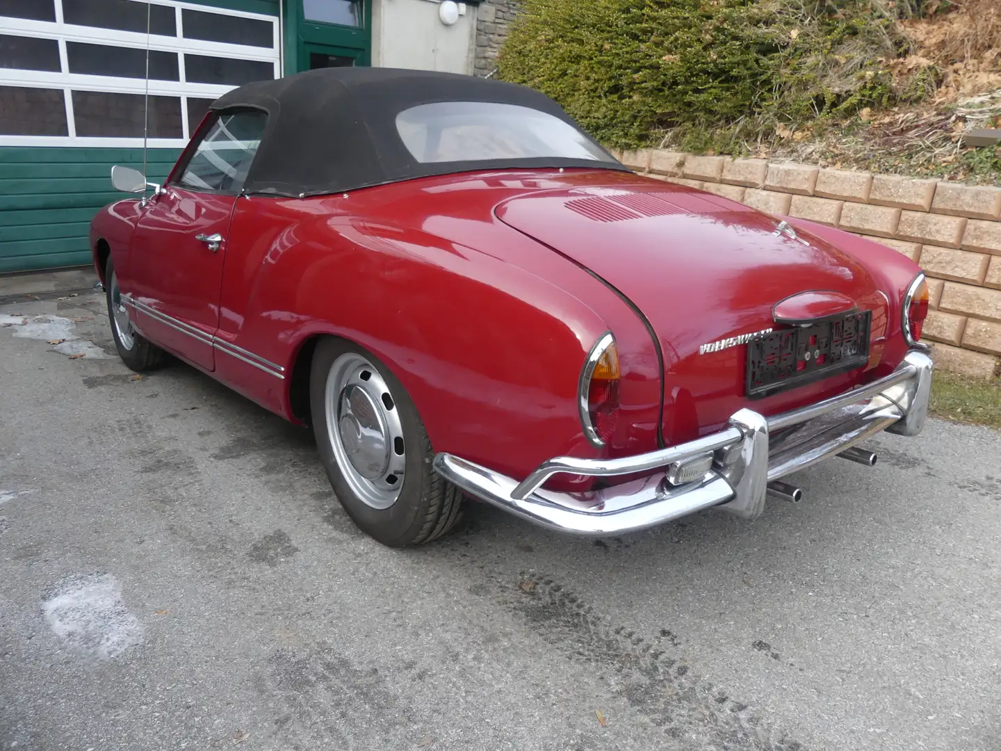 Volkswagen Karmann Ghia Oldtimer Cabrio Rot - 2