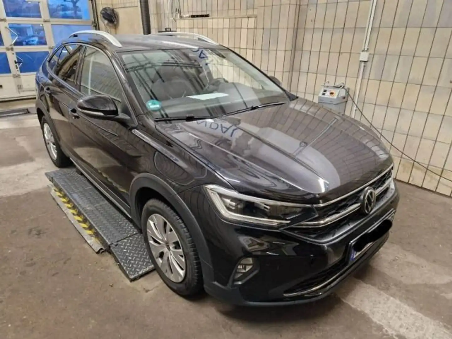 Volkswagen Taigo Style 1.0 TSI DSG Nav/Matrix/Kam/18"/Clima Schwarz - 2