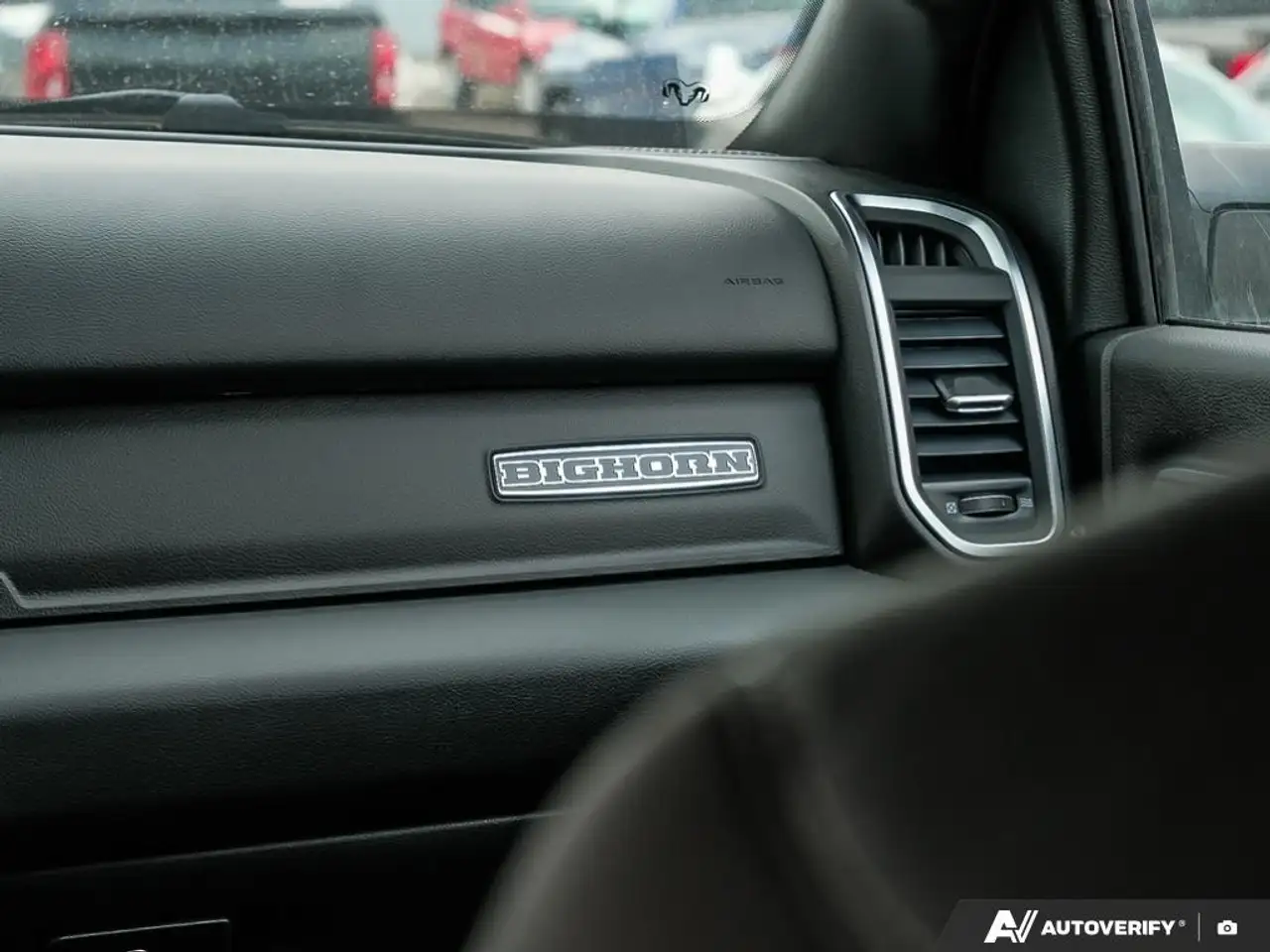 RAM 2500 снимка RAM 2500