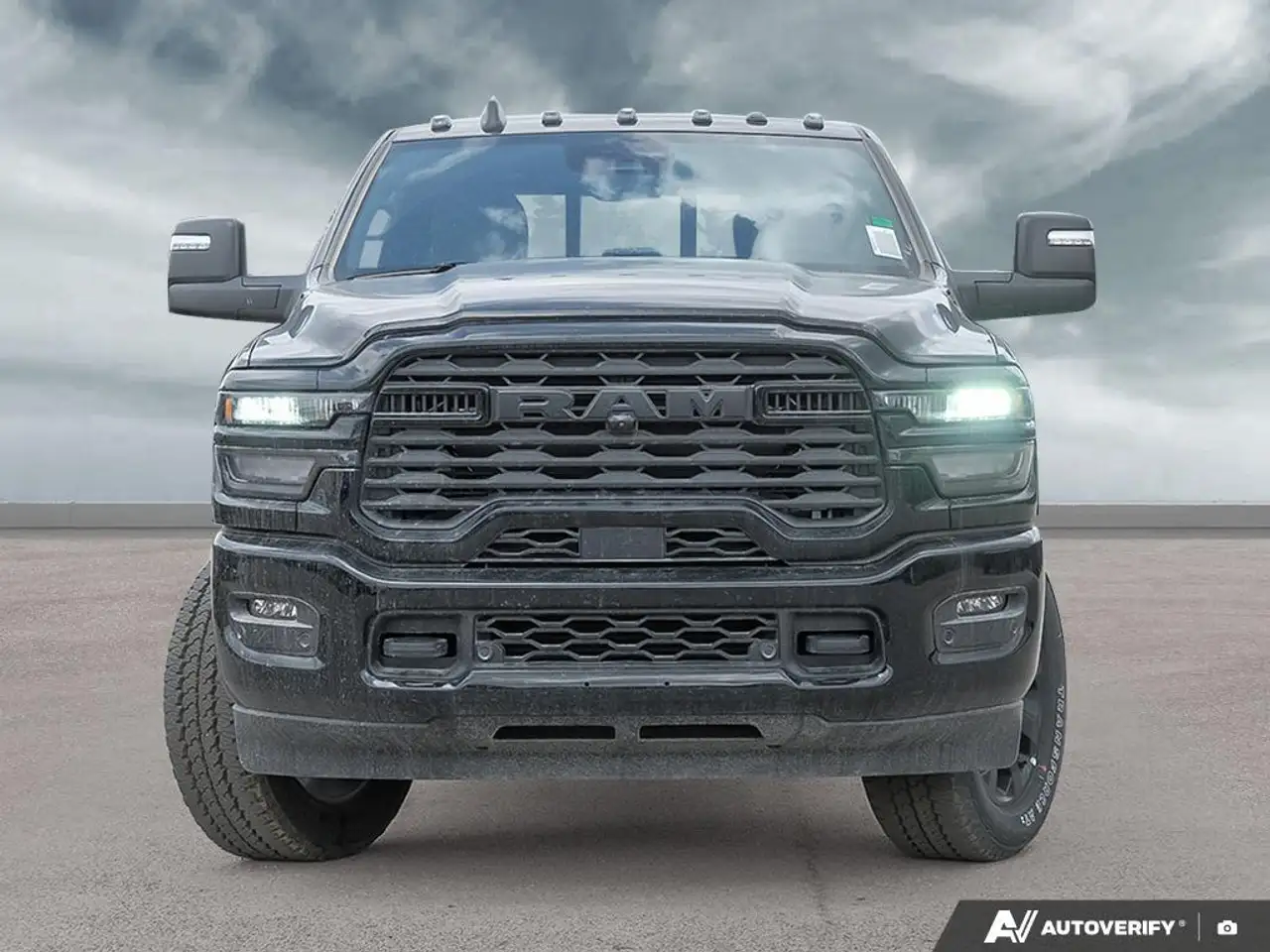 RAM 2500 снимка RAM 2500