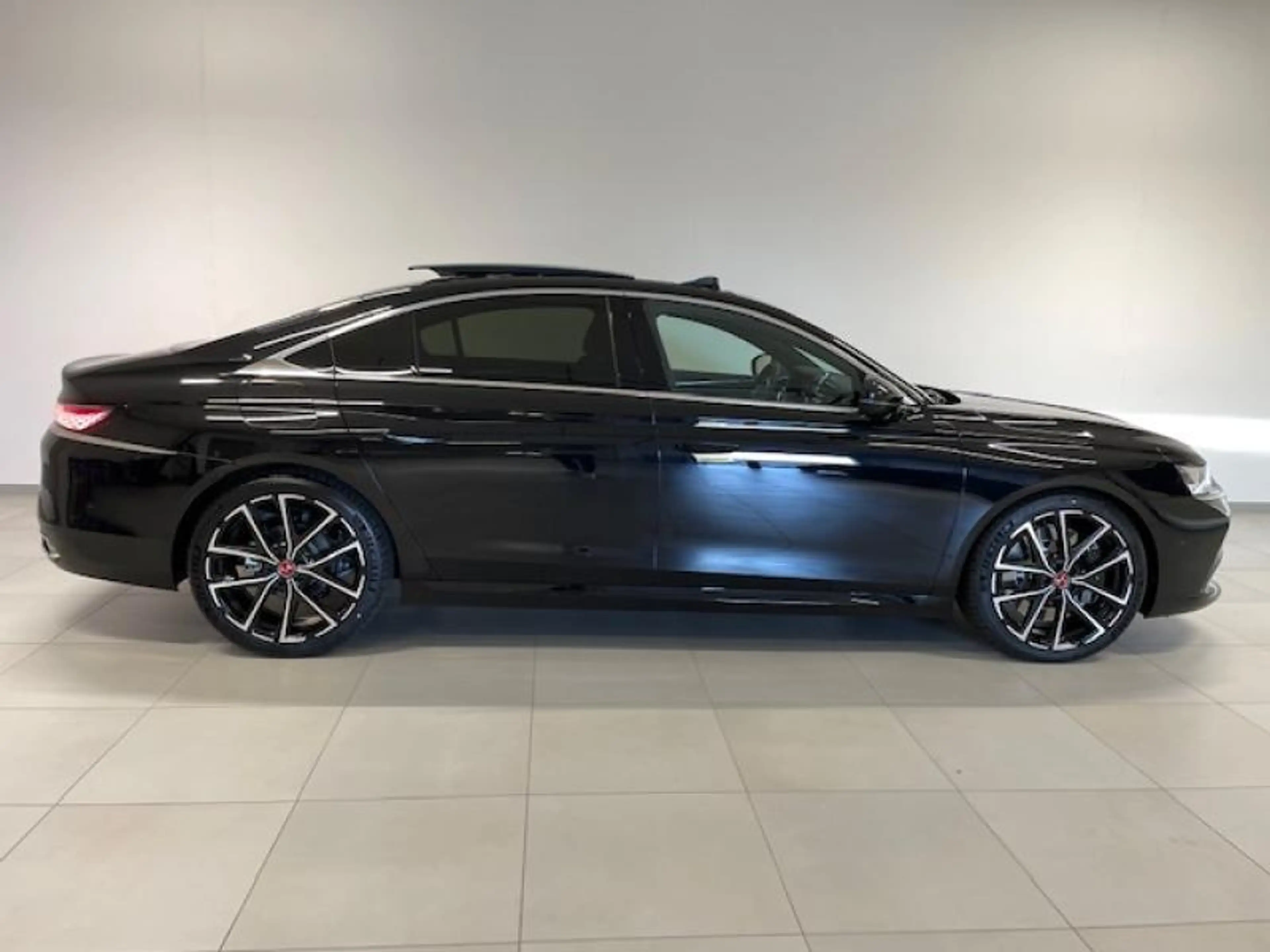 DS Automobiles DS 9 E-TENSE PERFORMANCE LINE + — photo 5