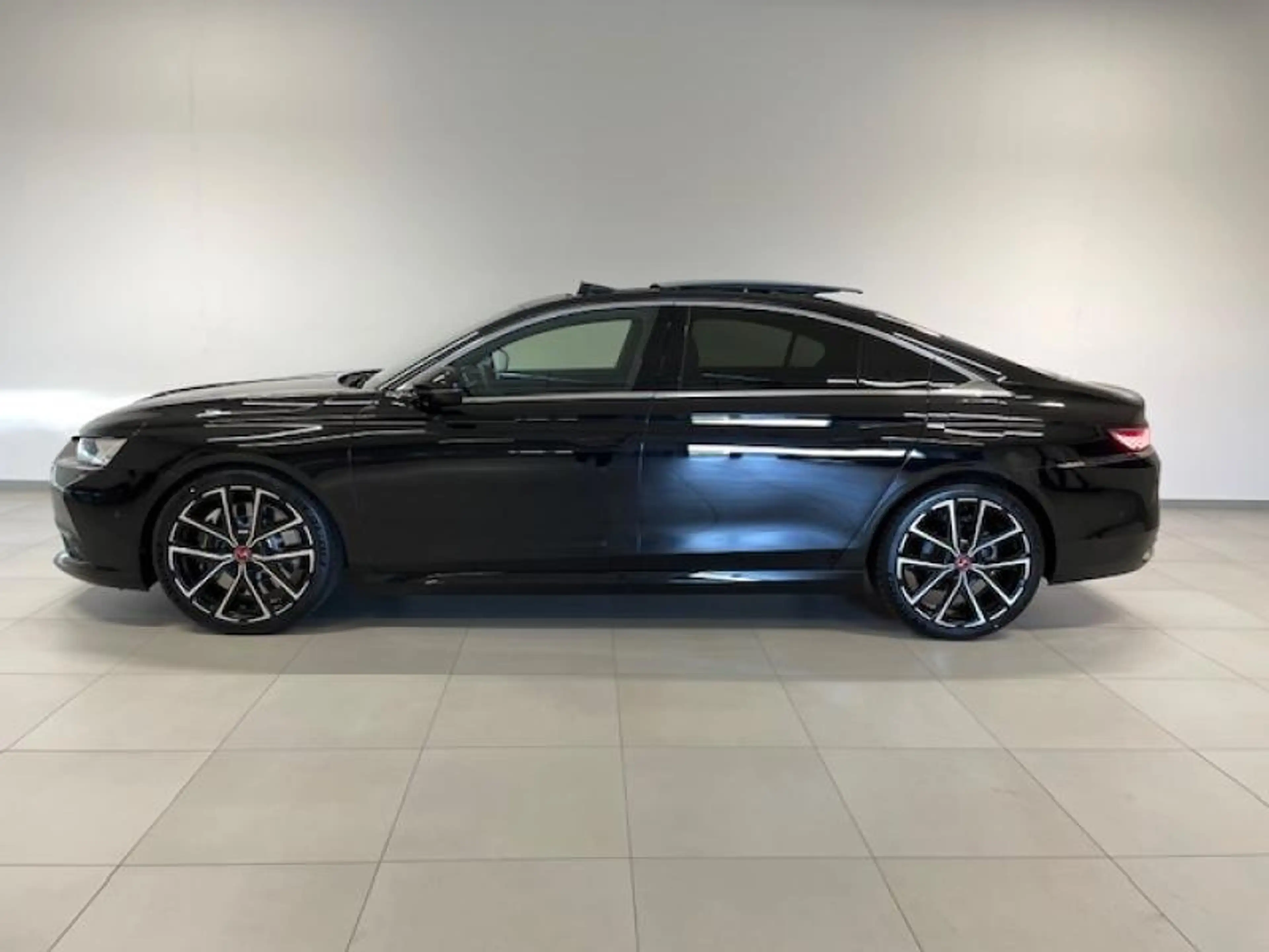 DS Automobiles DS 9 E-TENSE PERFORMANCE LINE + — photo 4