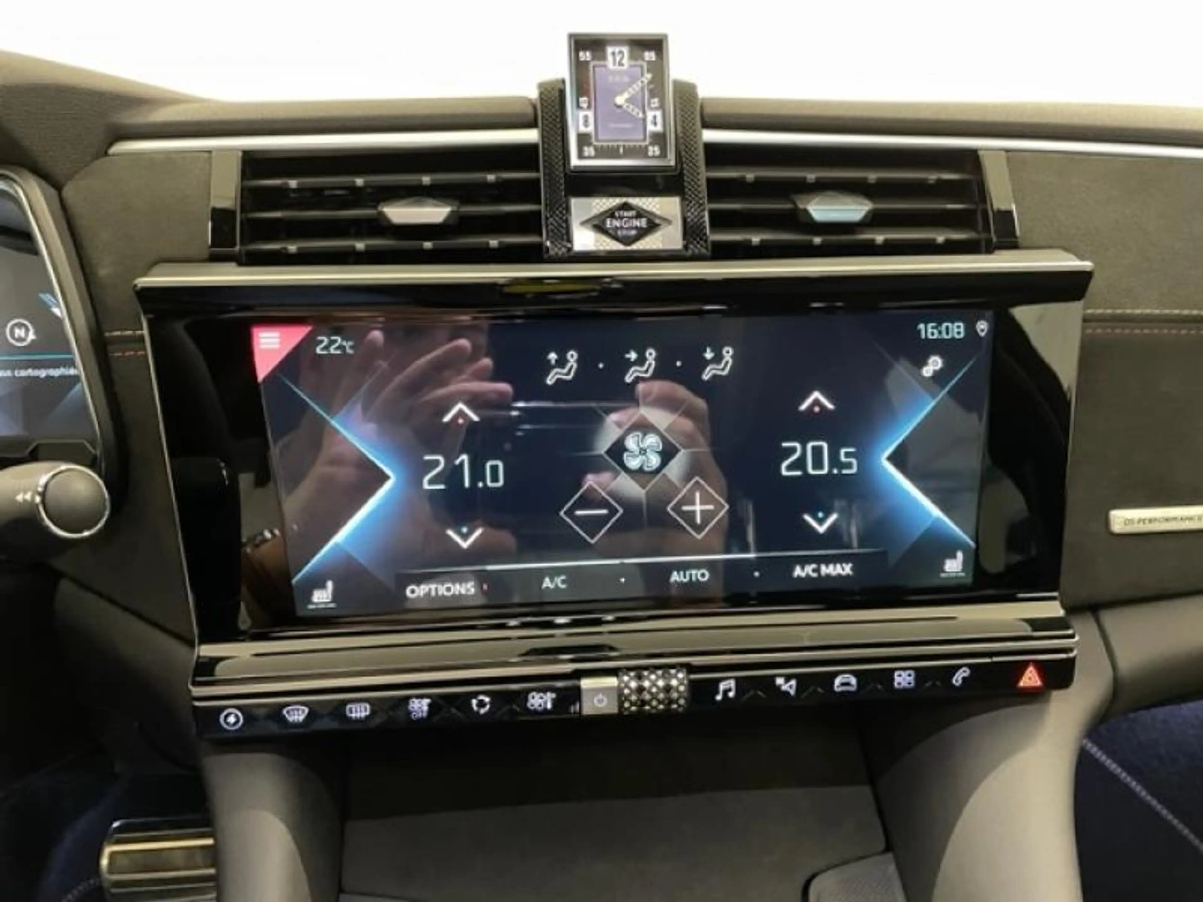 DS Automobiles DS 9 E-TENSE PERFORMANCE LINE + — photo 15