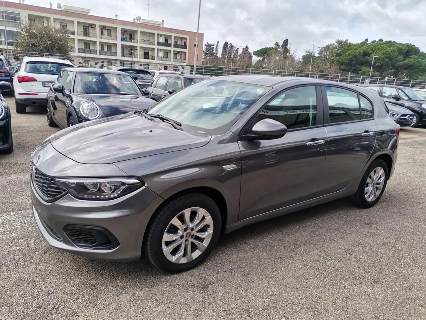 Fiat Tipo 1.6 Mjt S&S DCT 5 porte Easy Grigio - 1