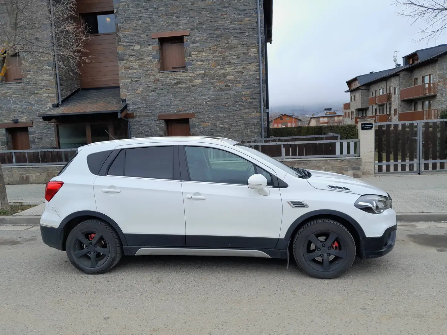 Suzuki S-Cross S-Cross 1.4T GLX 4WD GLX Blanco - 2