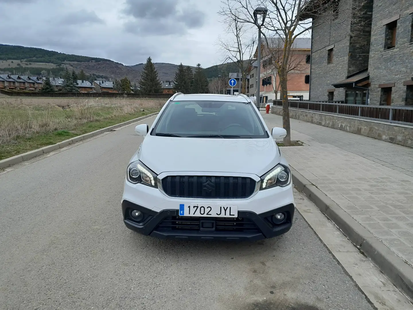 Suzuki S-Cross S-Cross 1.4T GLX 4WD GLX Blanco - 1