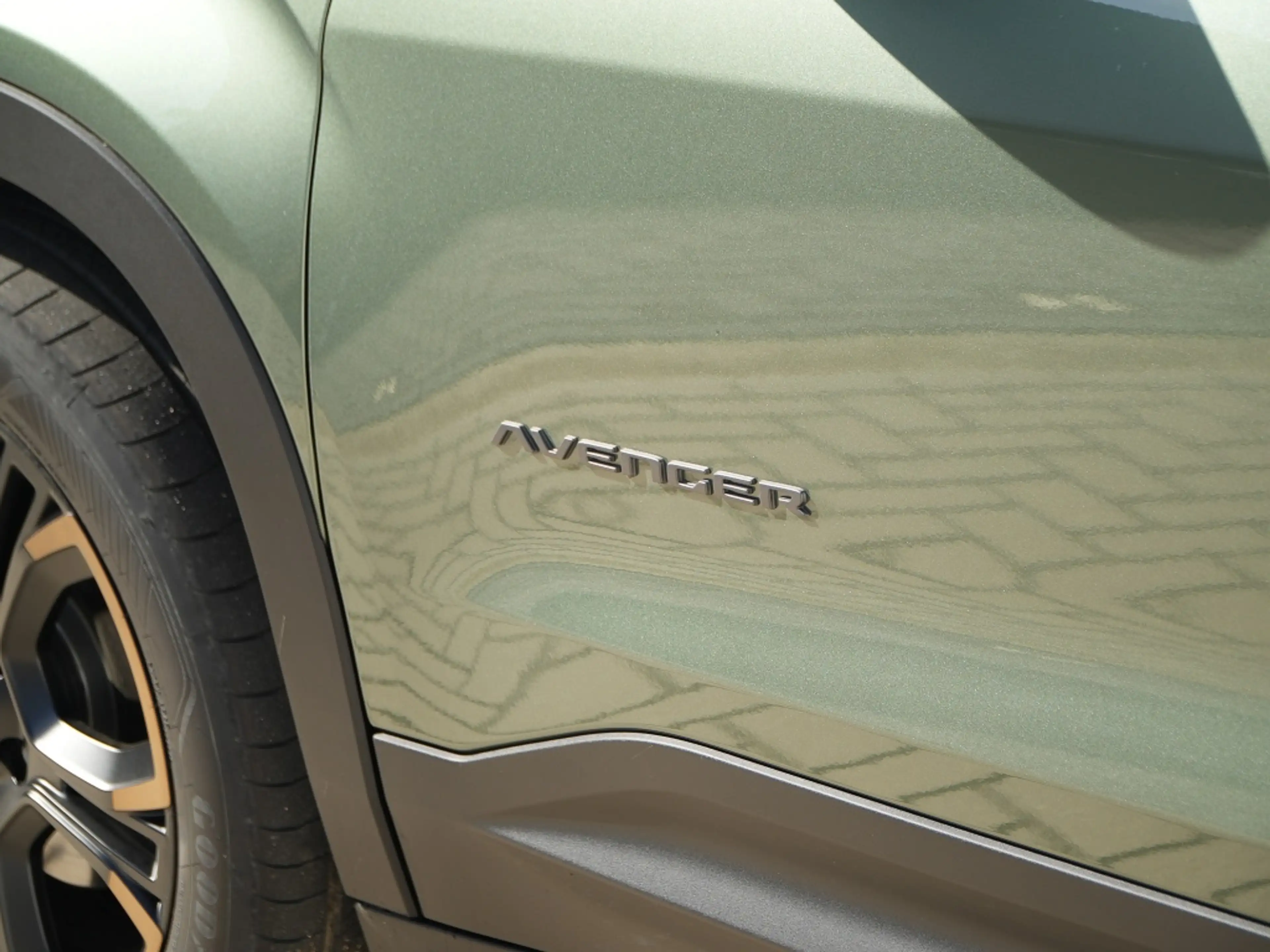 Jeep Avenger 1.2 e-Hybrid 85th Anniversary | Schuifdak | Winter — photo 8