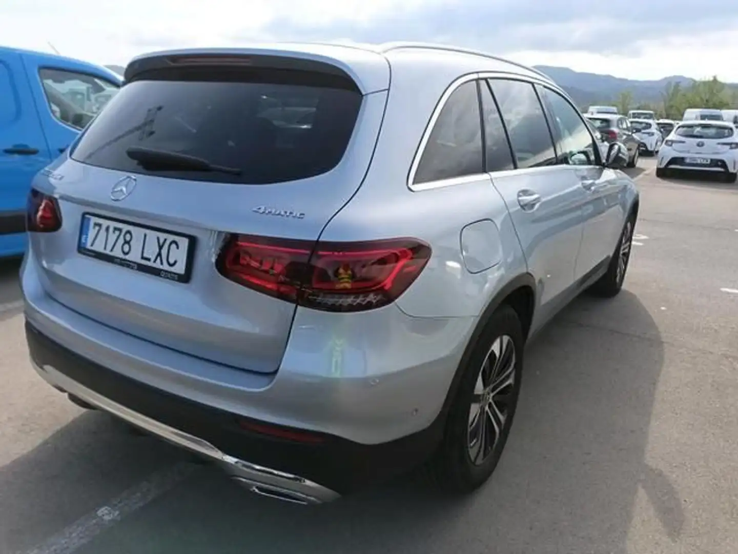 Mercedes-Benz GLC 220 220d 4Matic 9G-Tronic Plateado - 2