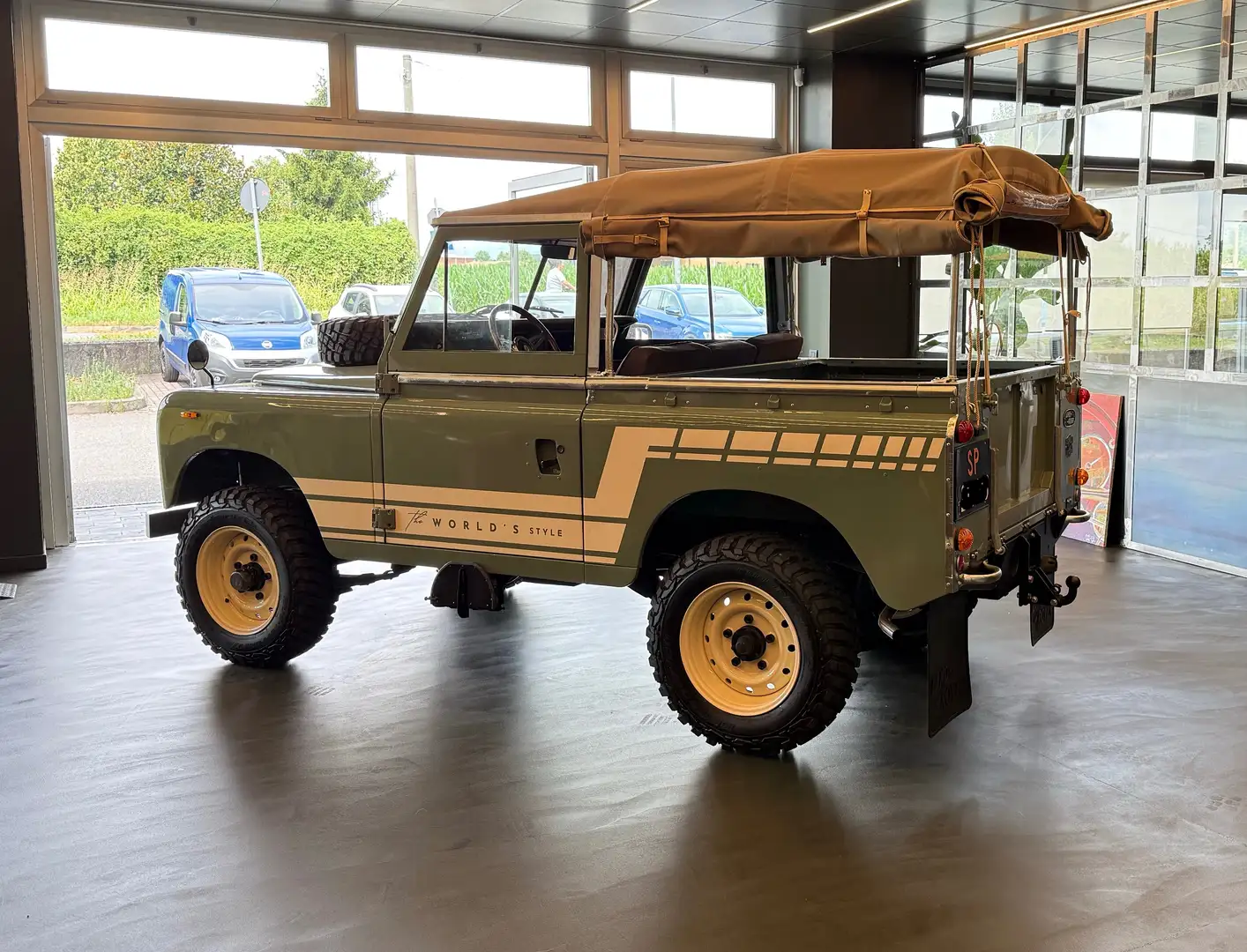 Land Rover Series 88 Soft Top ricondizionata "The world's style" Vert - 2