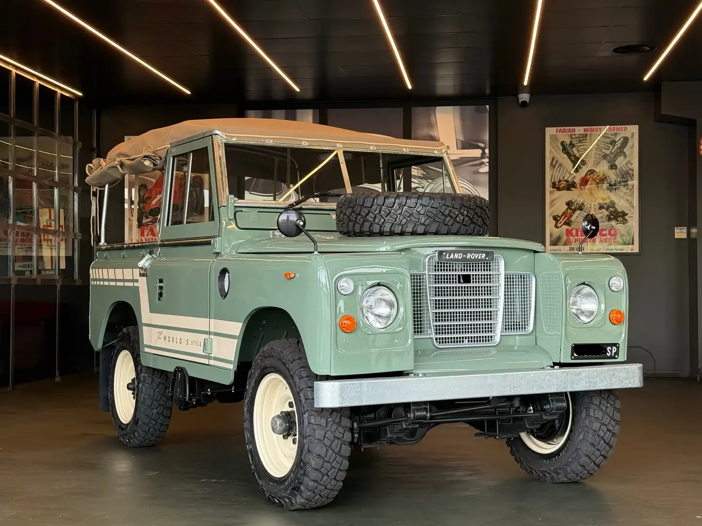 Land Rover Series 88 Soft Top ricondizionata "The world's style" Vert - 1