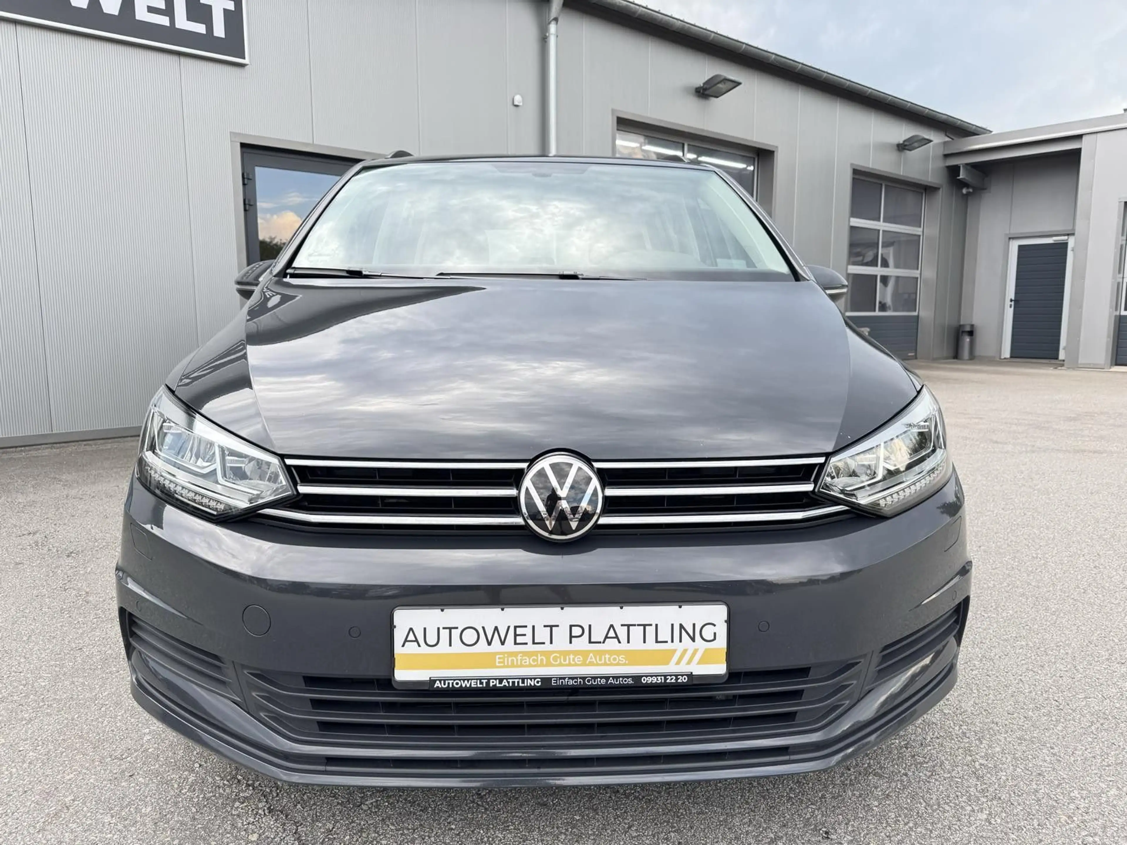 Volkswagen Touran Comfortline 2.0 TDI 7-Sitzer AHK LED ACC — photo 4