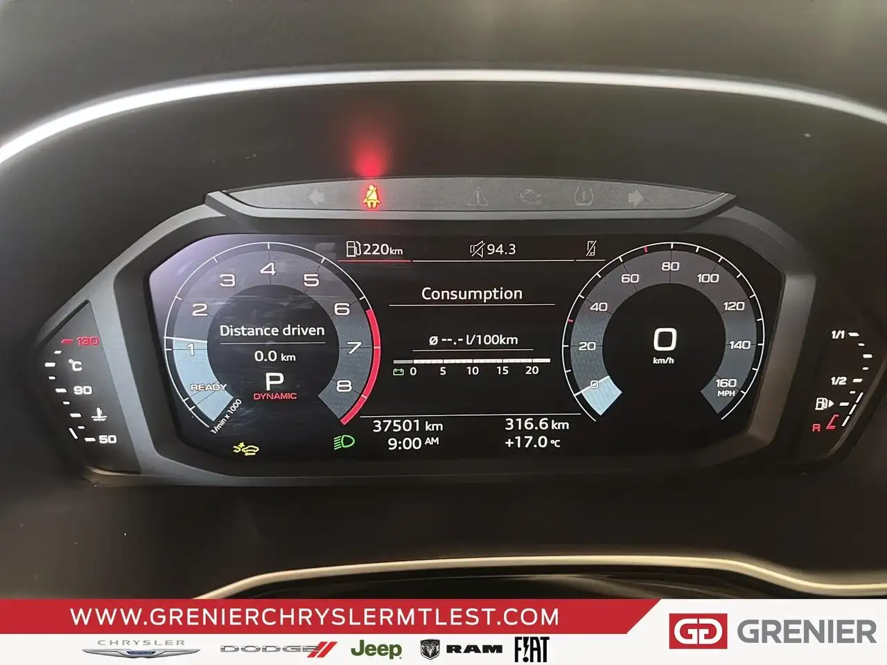 Audi Q3 снимка Audi Q3