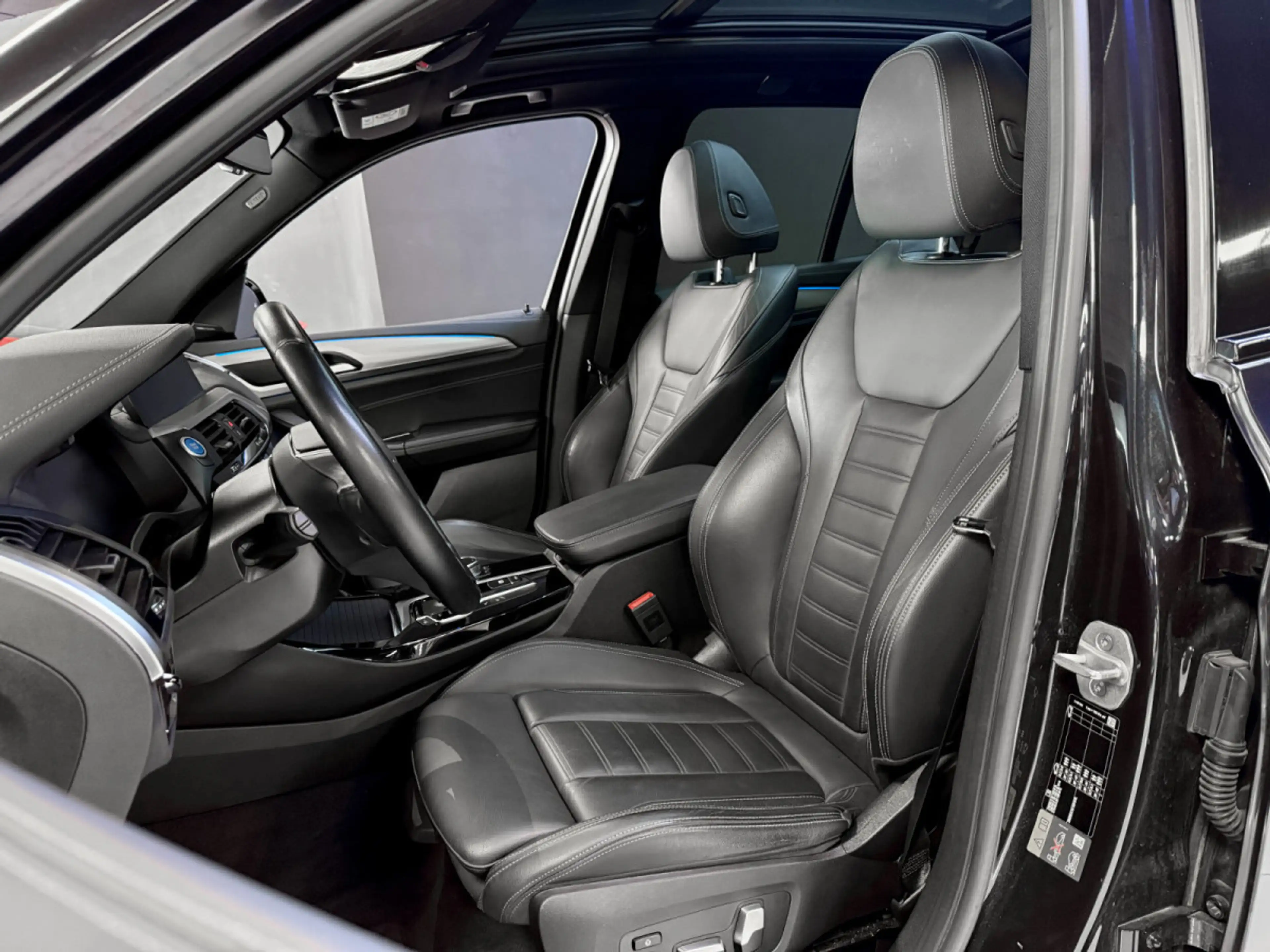 BMW iX3 iX3 / HEAD-UP / 360 / HK / KEYLESS — photo 9