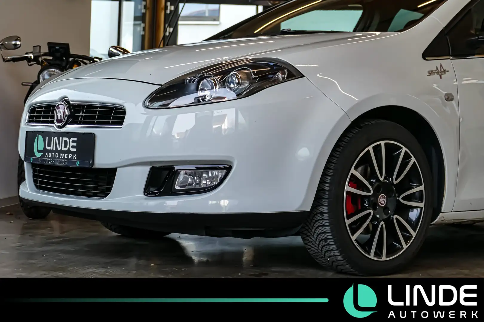 Fiat Bravo 1.6 Multijet Street |LEDER|PDC|KLIMA|17ALU Weiß - 2