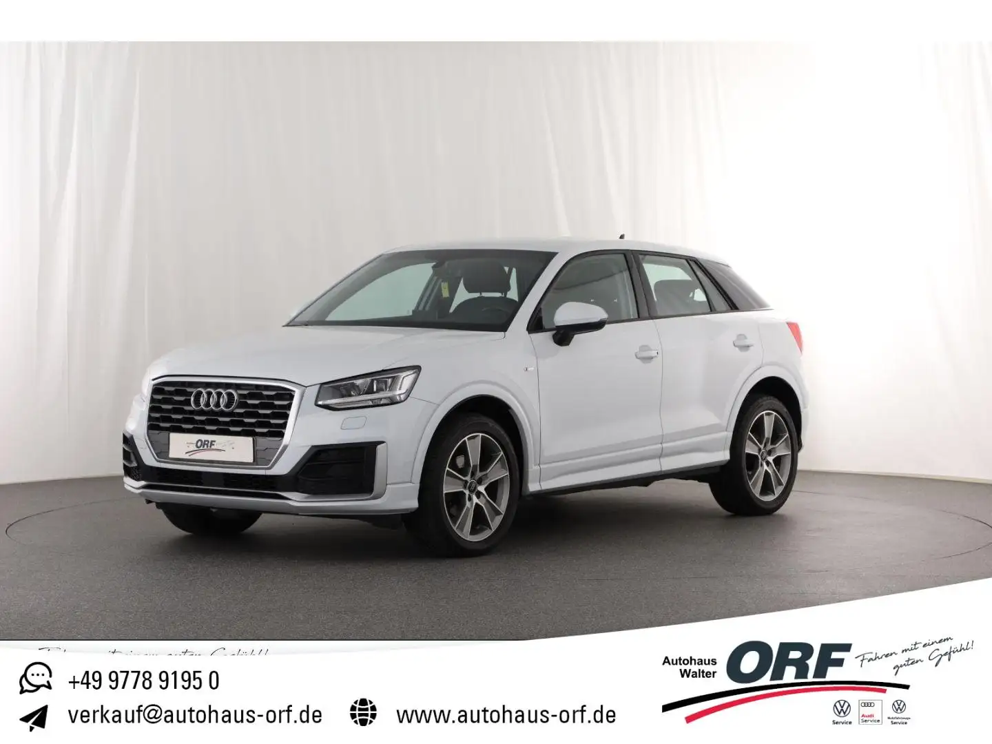 Audi Q2 30 TFSI 1.0 design S-line AHK LED NAVI ALU SITZHZG Weiß - 1