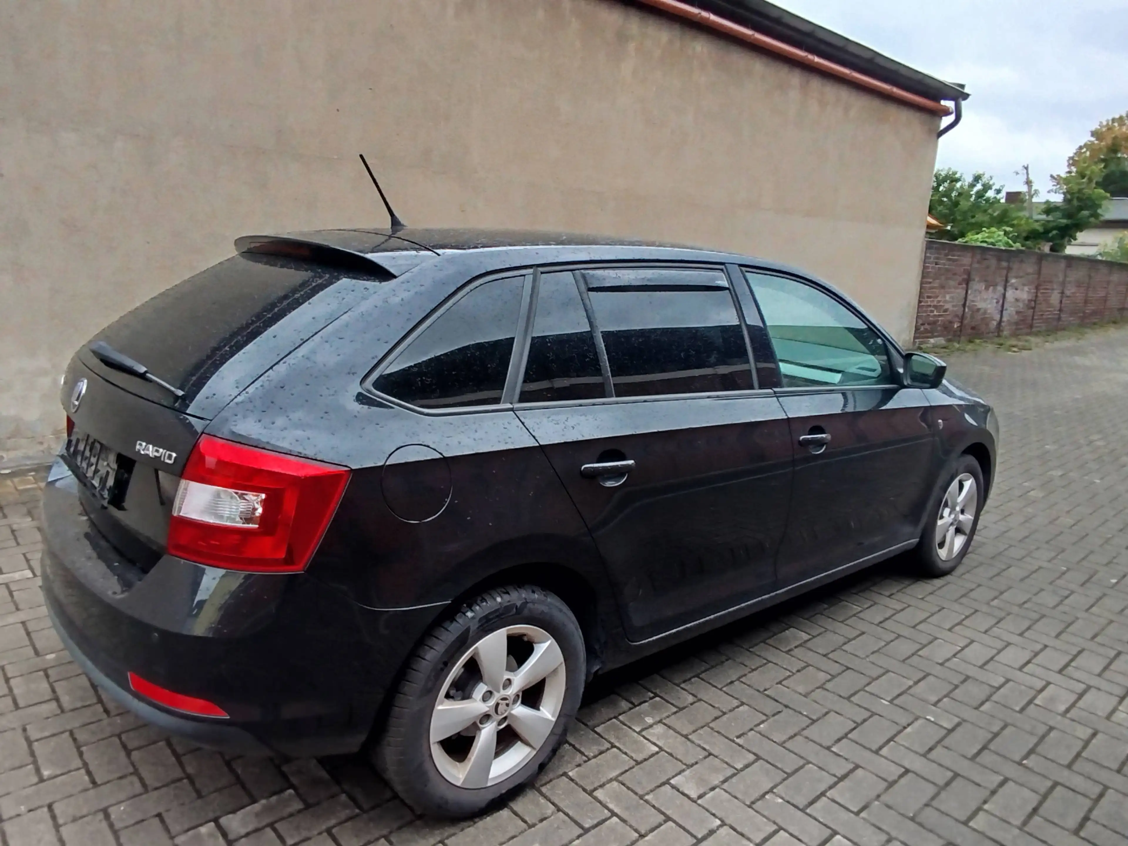 Skoda Rapid/Spaceback Automatikgetriebe Alufelgen Diesel DAB Adapter — photo 5