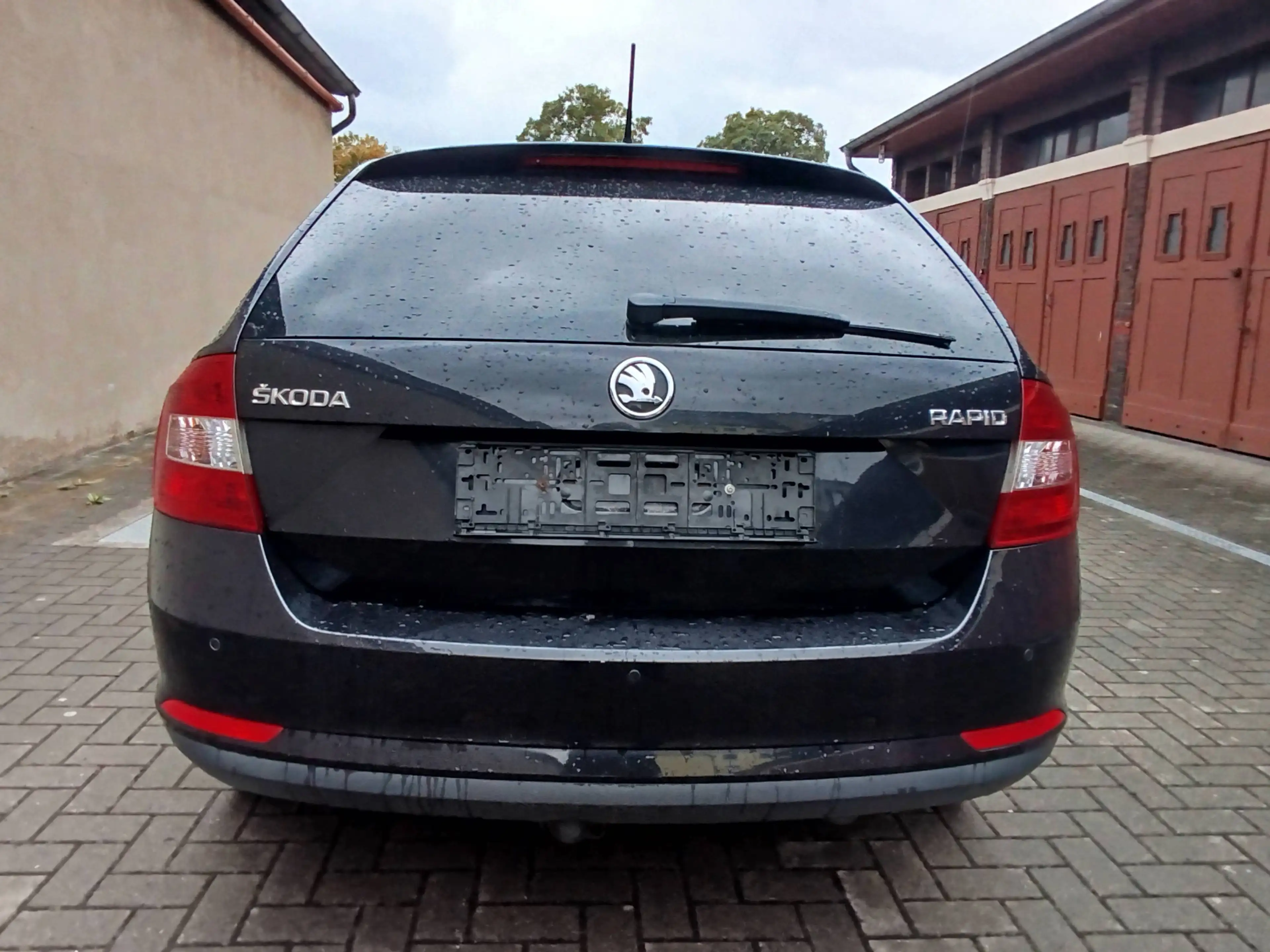Skoda Rapid/Spaceback Automatikgetriebe Alufelgen Diesel DAB Adapter — photo 4