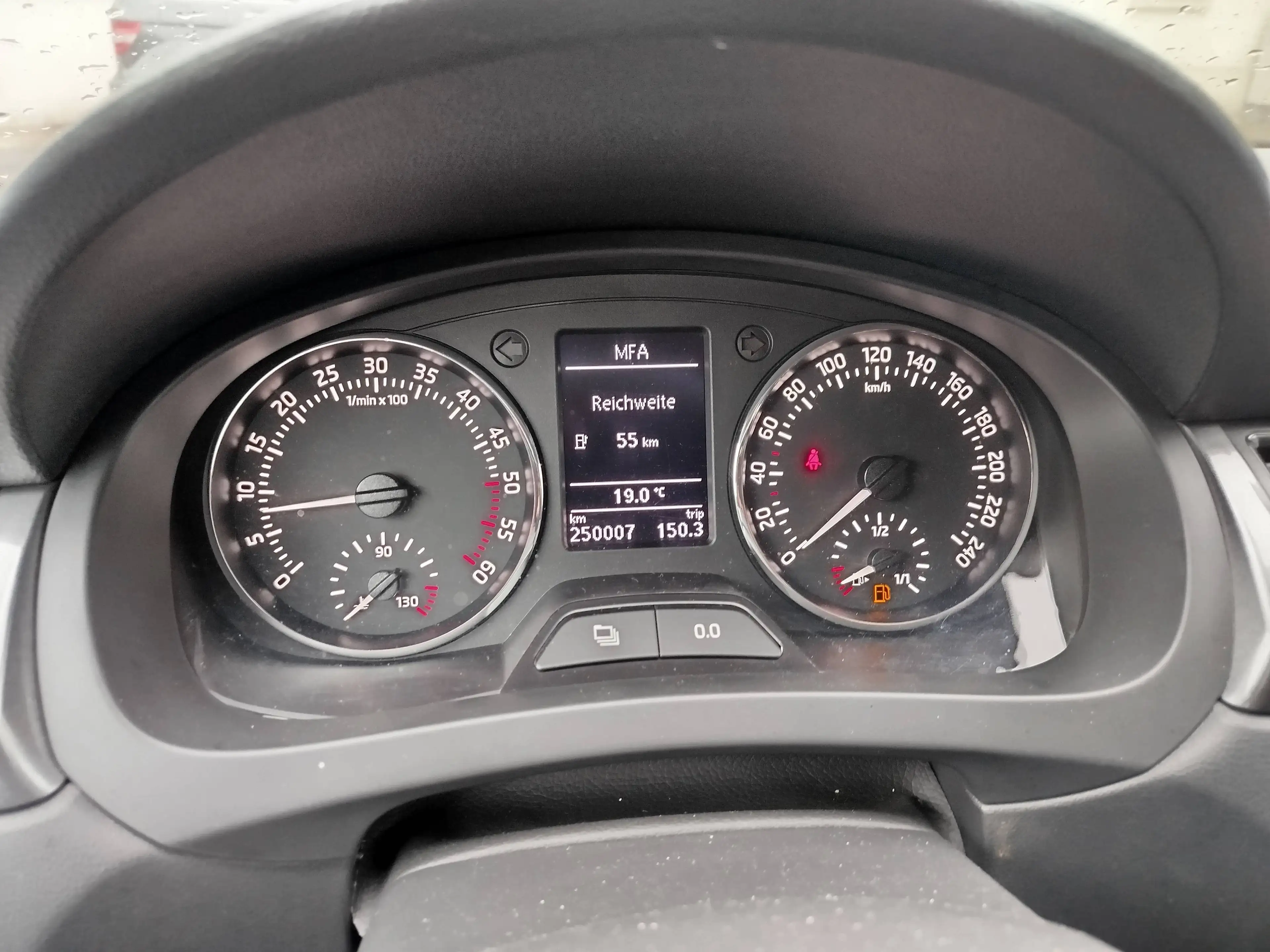 Skoda Rapid/Spaceback Automatikgetriebe Alufelgen Diesel DAB Adapter — photo 10