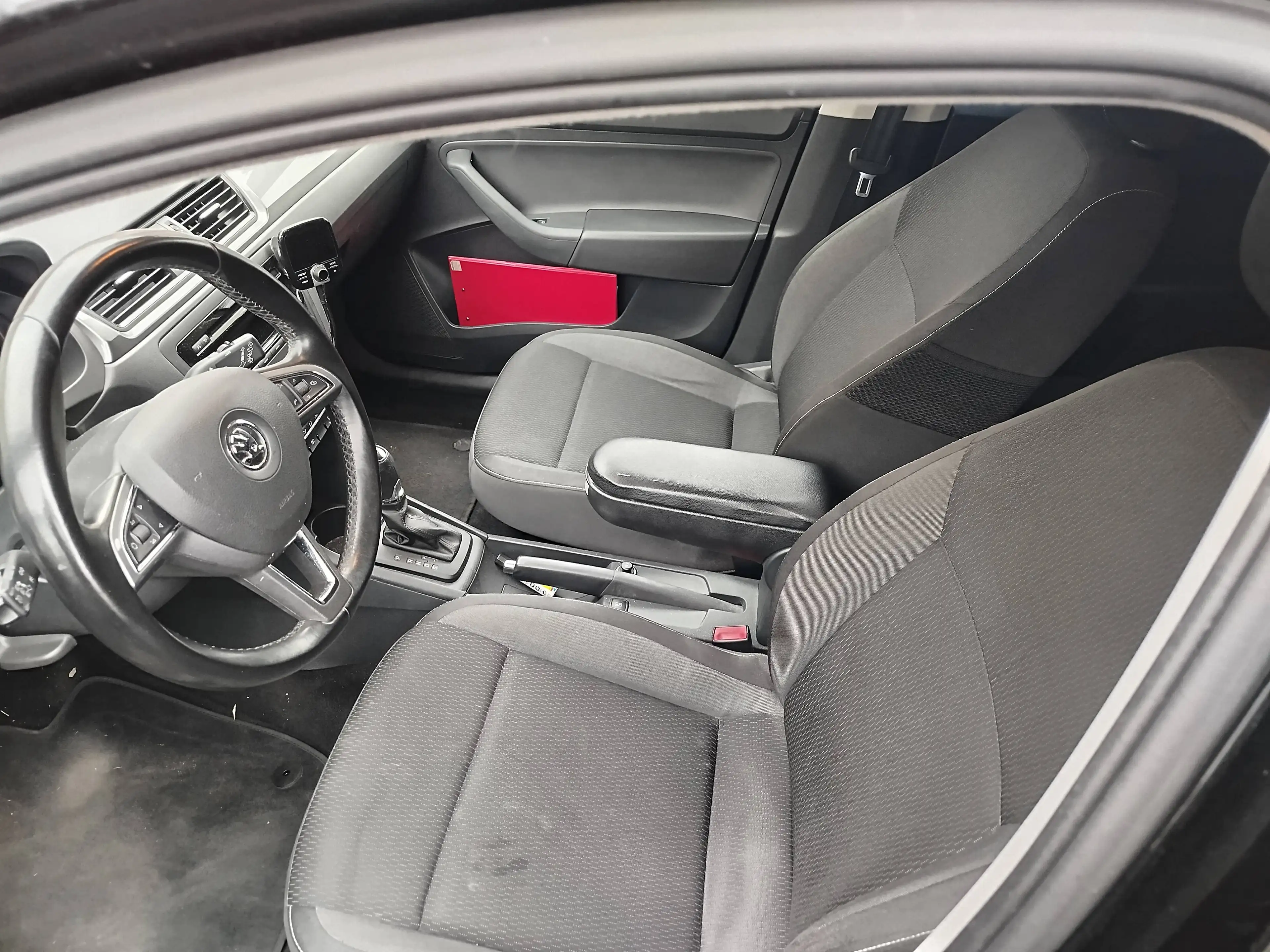 Skoda Rapid/Spaceback Automatikgetriebe Alufelgen Diesel DAB Adapter — photo 8