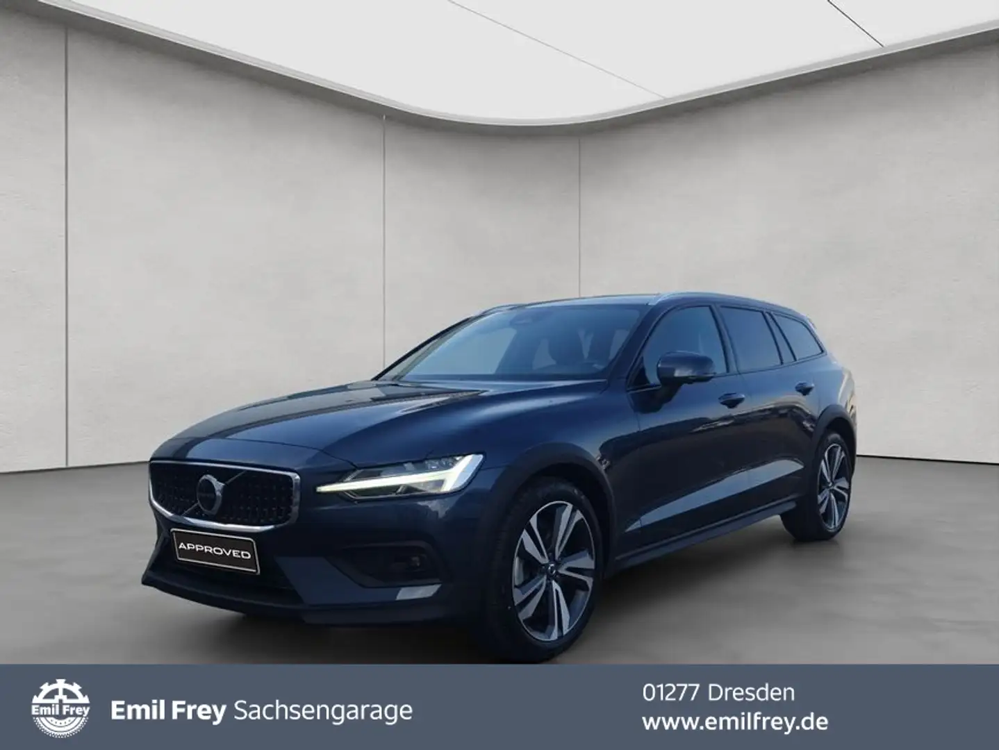 Volvo V60 Cross Country V60 Cross Country B5 B AWD Plus Blauw - 1