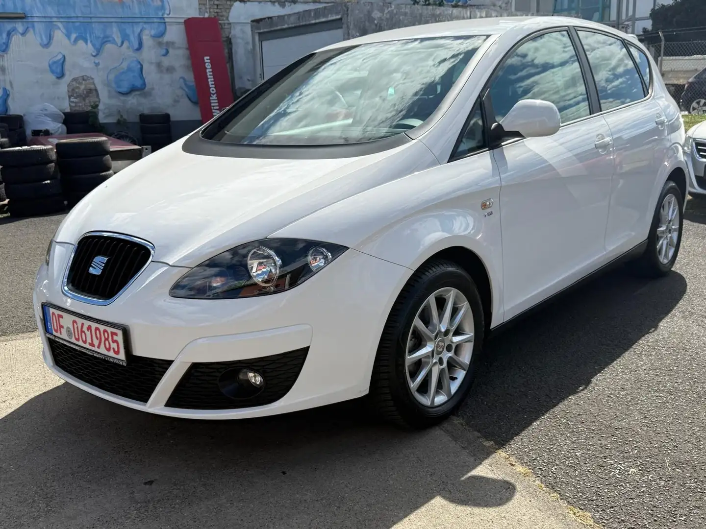 SEAT Altea Stylance / Style*Automatik*Scheckheft*Finanzierung Weiß - 1
