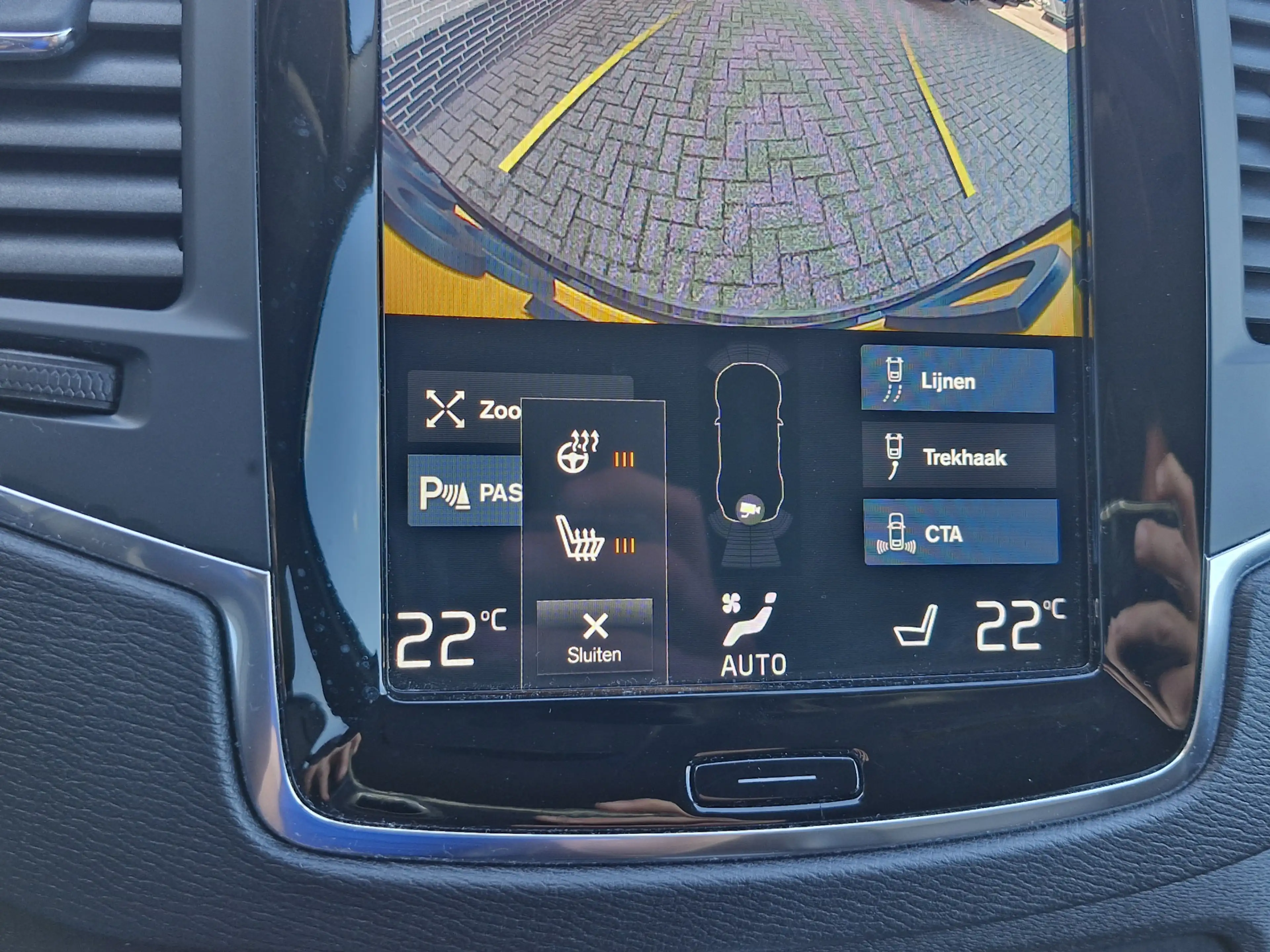 Volvo XC90 T8 Recharge AWD | Draadloze telefoonlader | Dodeho — photo 12
