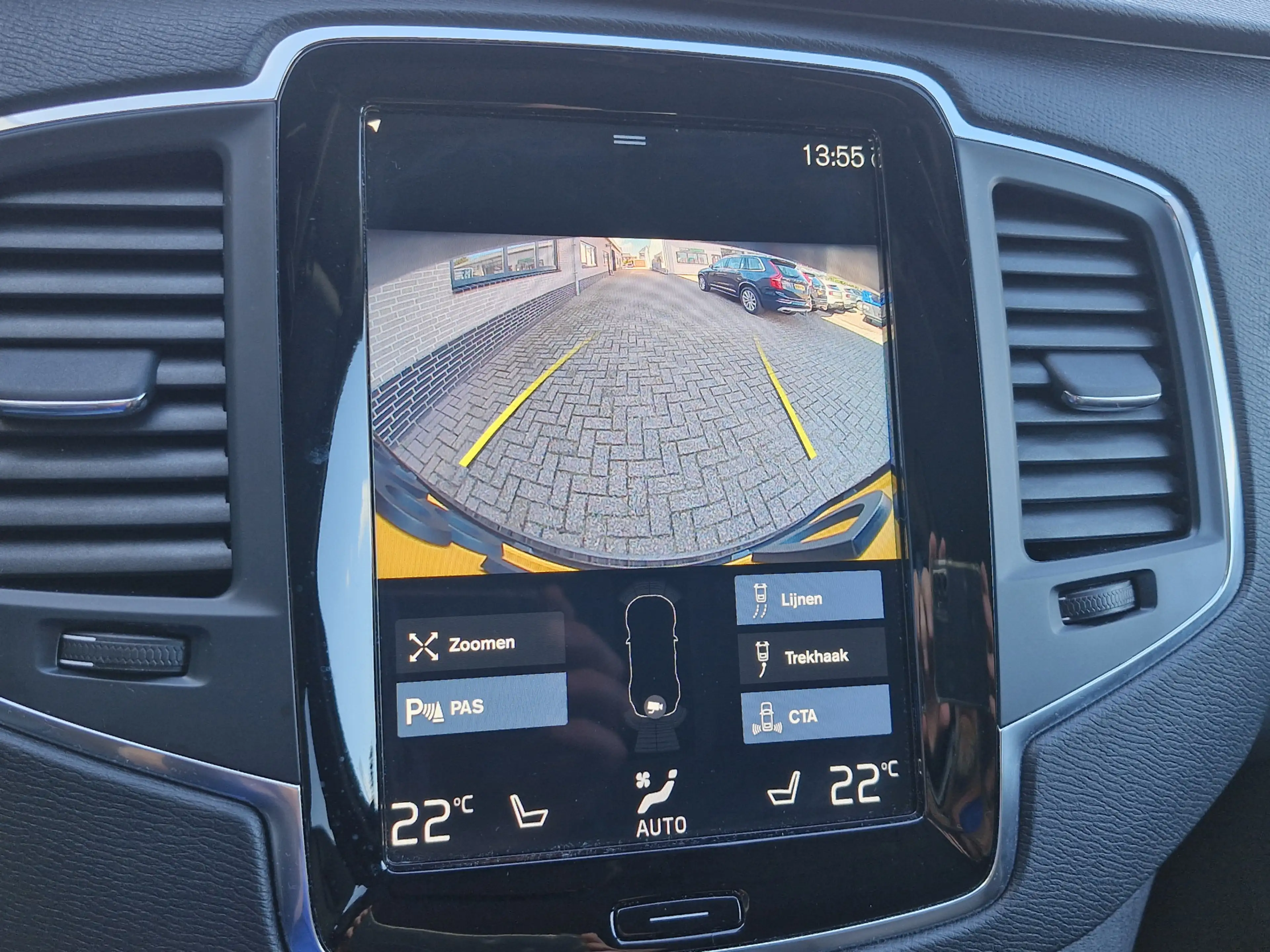 Volvo XC90 T8 Recharge AWD | Draadloze telefoonlader | Dodeho — photo 11