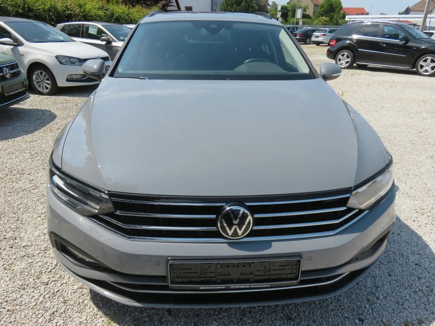 Volkswagen Passat Variant Business LED Navi Kamera AHZV Grau - 2