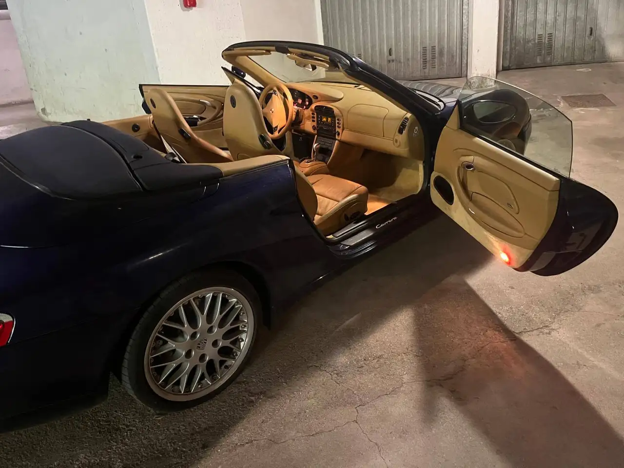 Porsche 911 IV Carrera 996 Cabrio Cabrio 3.4 Carrera, foto 4