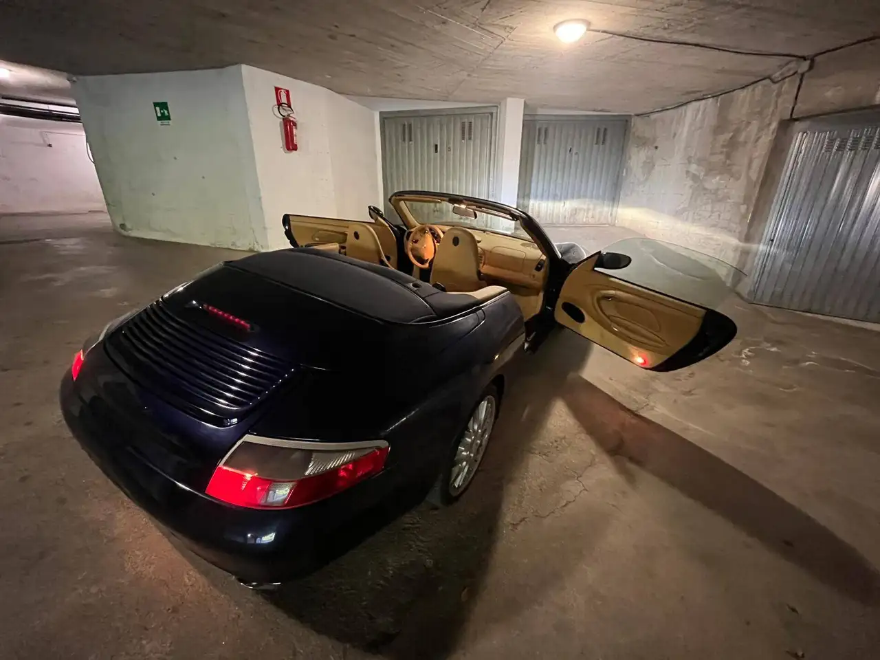 Porsche 911 IV Carrera 996 Cabrio Cabrio 3.4 Carrera, foto 6