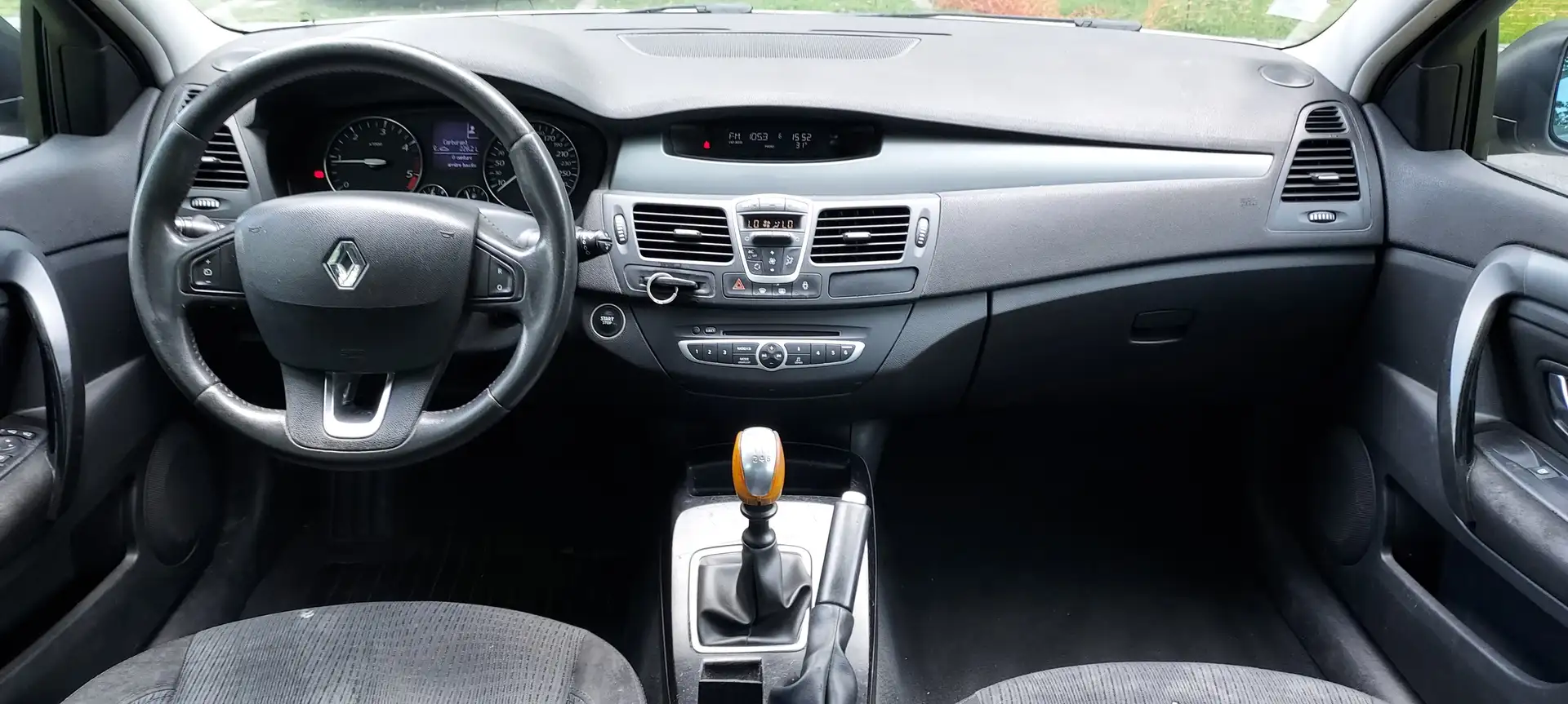 Renault Laguna Laguna 1.9 dCi 110 FAP Confort Expression Gris - 1