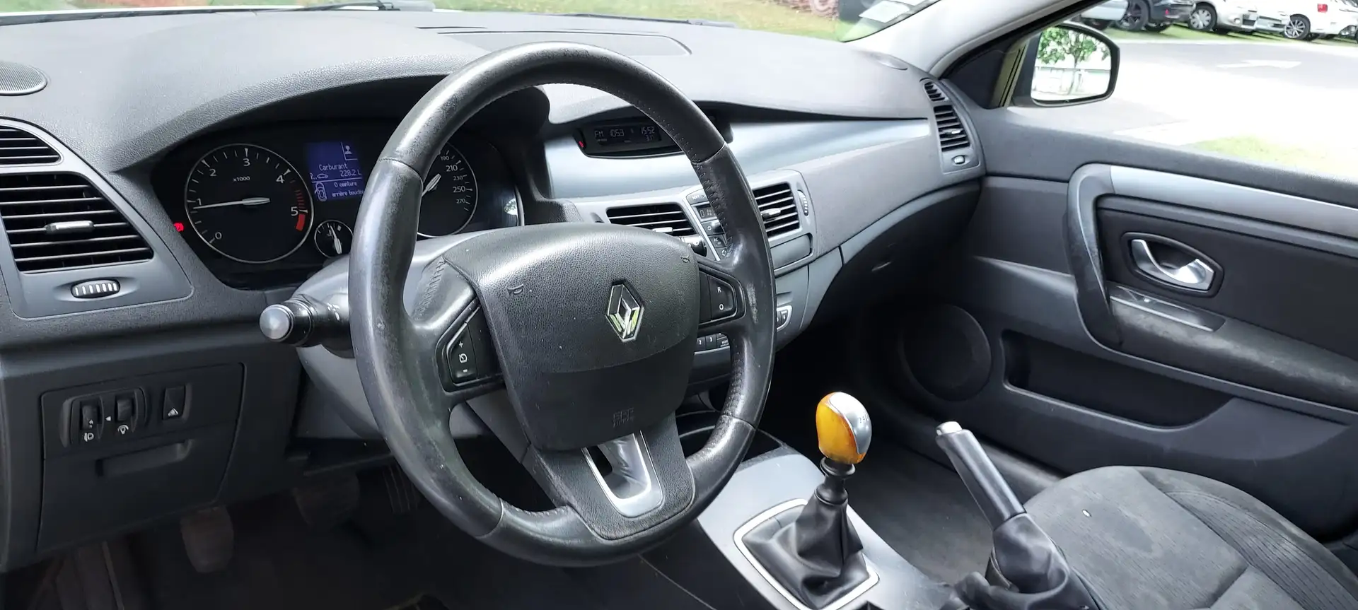 Renault Laguna Laguna 1.9 dCi 110 FAP Confort Expression Gris - 2