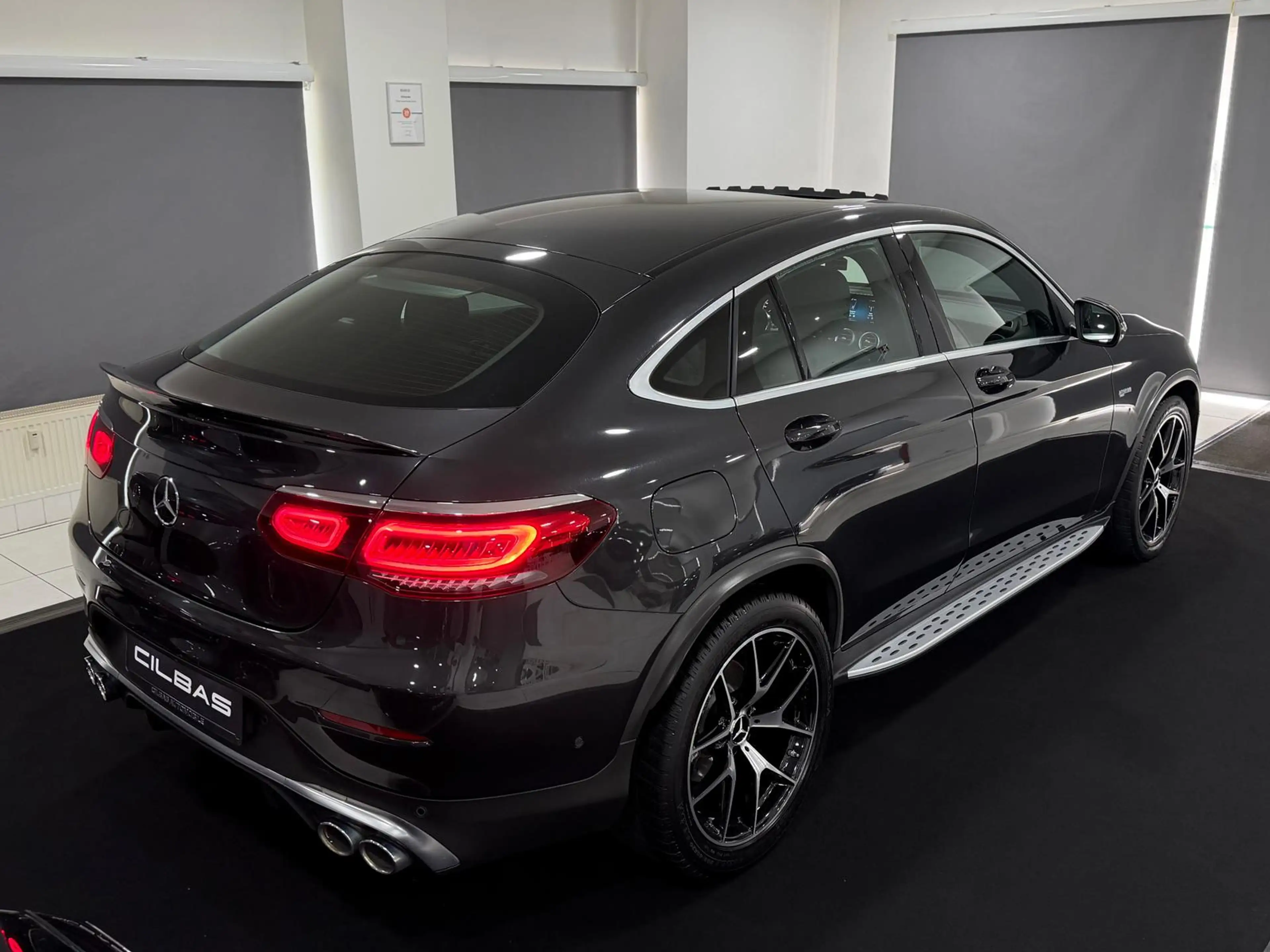 Mercedes-Benz GLC 43 AMG 4M Coupe*PANO*AMBI*KAM*GSD*WIDE*AHK* — photo 9