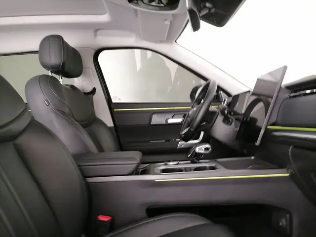 Jaecoo J7 view 6