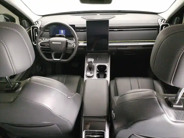 Jaecoo J7 view 9