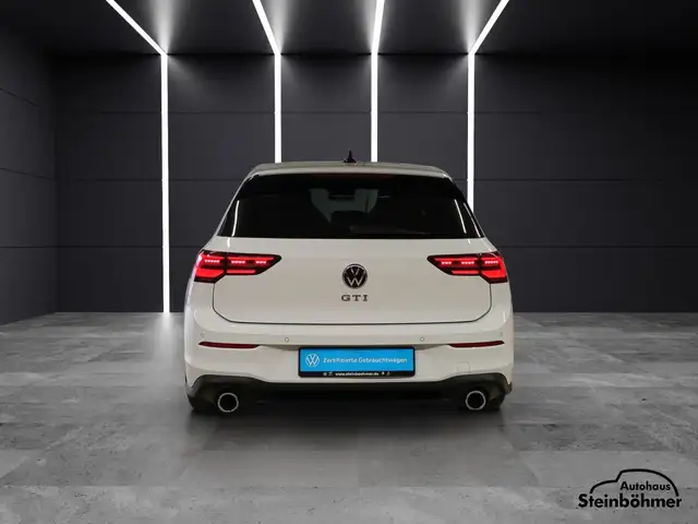 Volkswagen Golf view 5