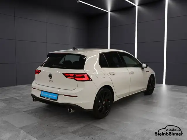 Volkswagen Golf view 8