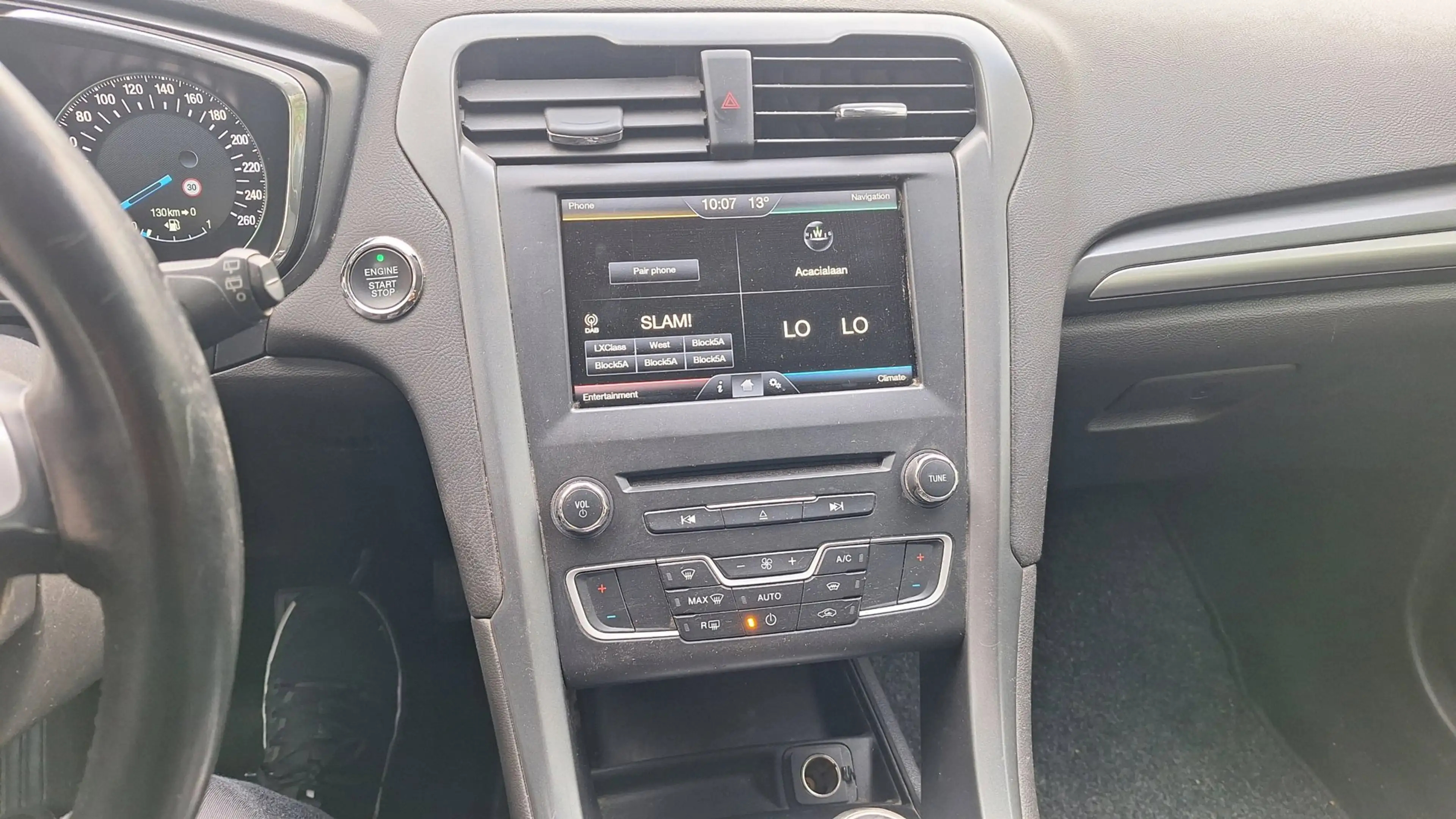 Ford Mondeo Wagon 1.5 TDCi Titanium — photo 7
