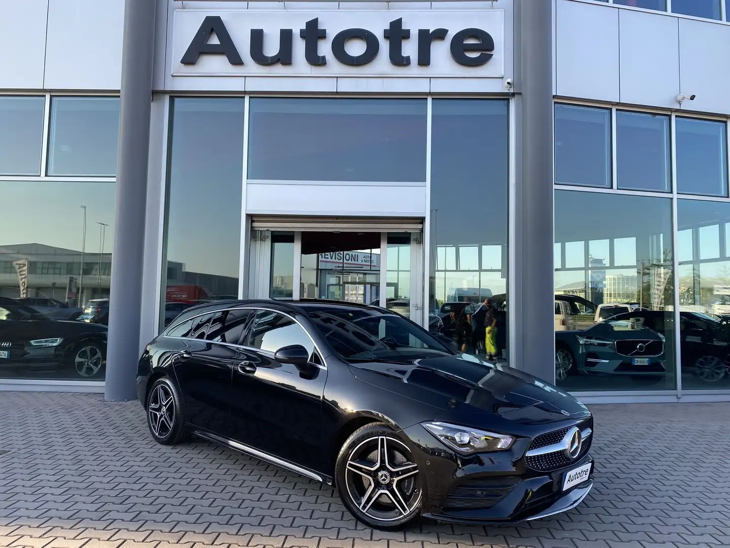 Mercedes-Benz CLA 200 CLA 200 d Automatic Shooting Brake Premium Nero - 1