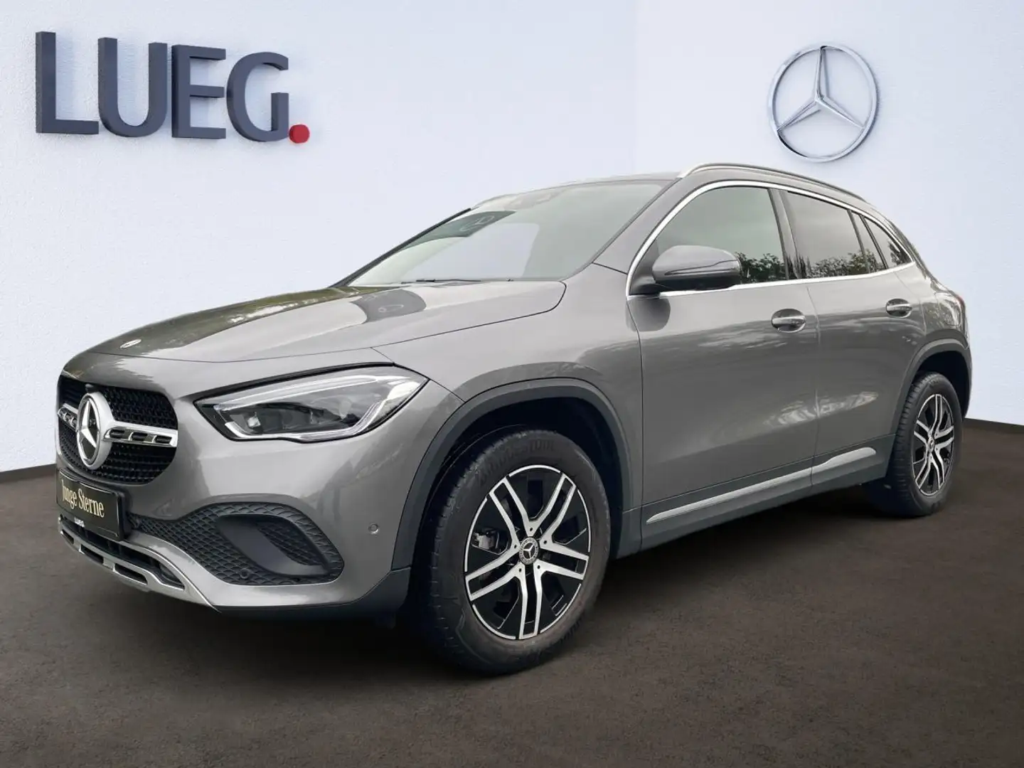 Mercedes-Benz GLA 200 SpurW PDC SpurH AUT Virtual KlimaA FLA Grau - 2