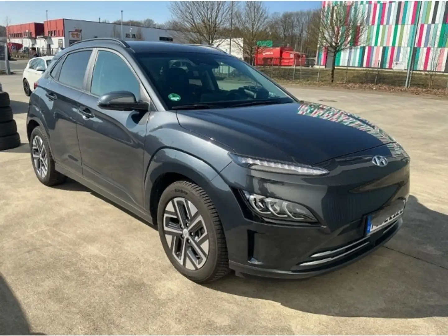 Hyundai KONA Trend Elektro 2WD 100kW Trend-Paket inkl Navipaket Negro - 2
