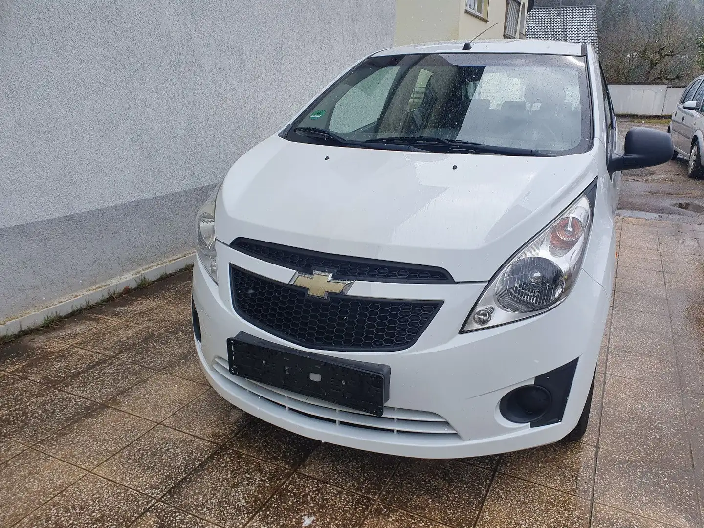 Chevrolet Spark Basis+ Tüv neu. Weiß - 1